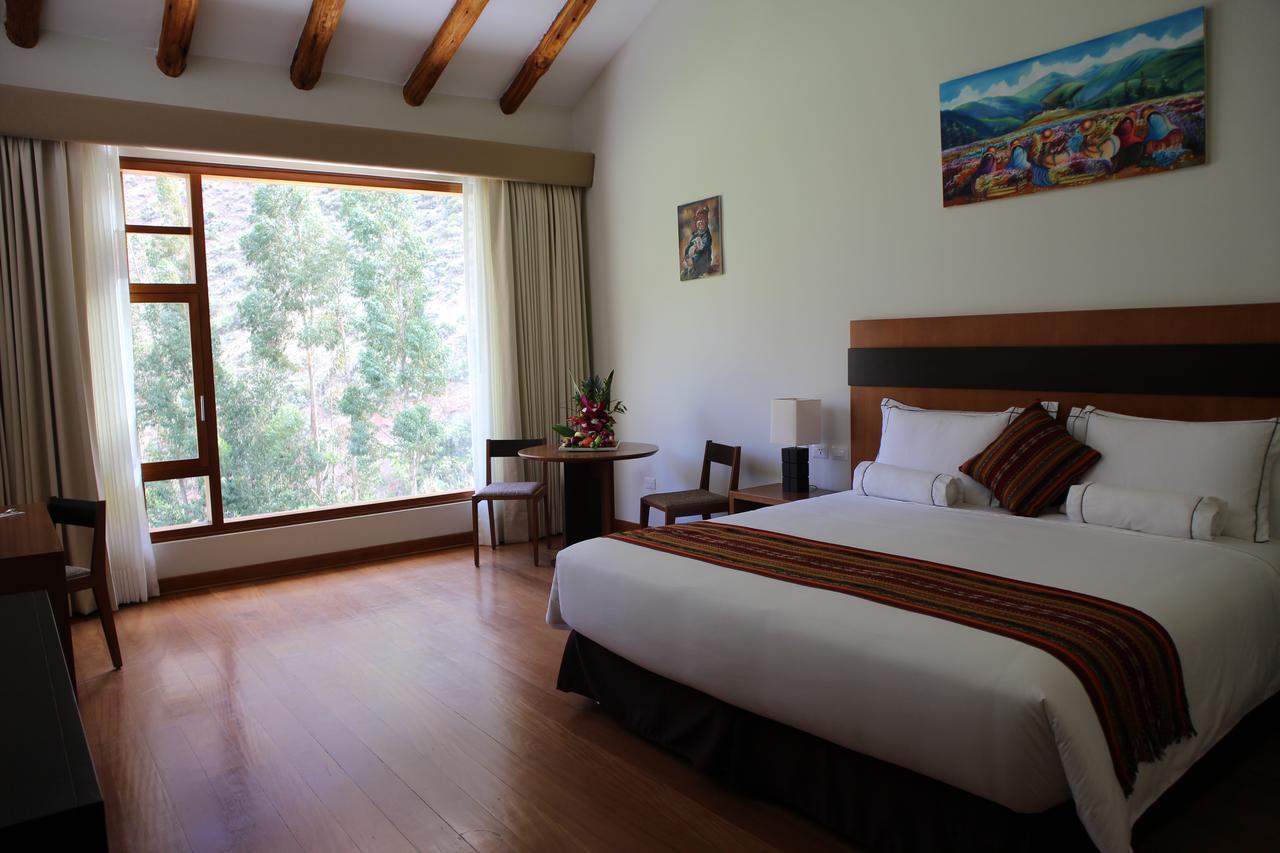 Taypikala Deluxe Valle Sagrado Urubamba Exterior photo