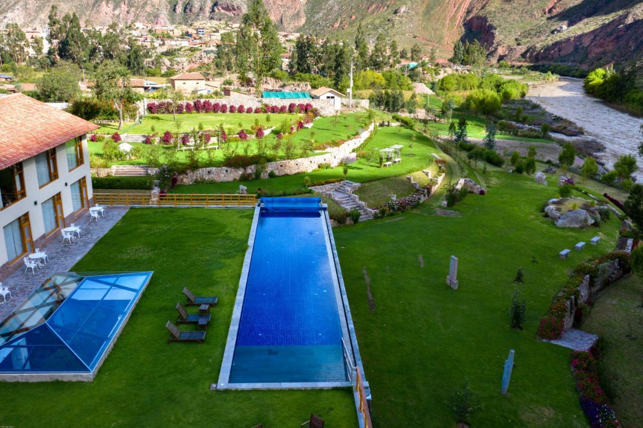 Taypikala Deluxe Valle Sagrado Urubamba Exterior photo